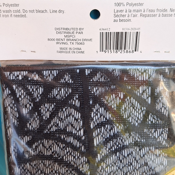 Halloween Table Cloth Spider Web Table Topper Party Centerpiece New with Tag - Picture 10 of 11